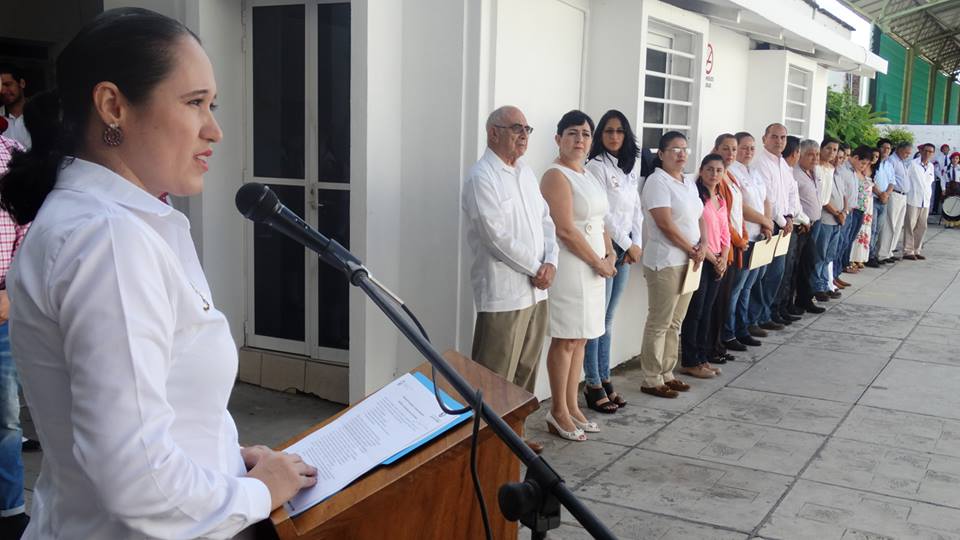 La secretaria del Ayuntamiento, Elizabeth Huerta Ruiz exhortó a los trabajadores a dar lo mejor de sí con el entusiasmo y la unidad que caracteriza a los villalvarenses.