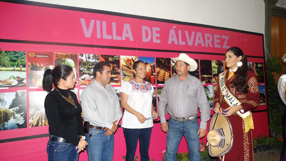 Villa de Álvarez está presente en los festejos charrotaurinos de Comala.