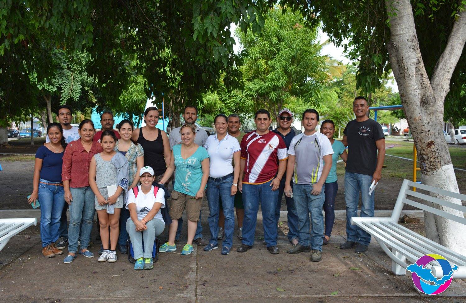 Brigada Permanente Limpia la Villa en los jardines de Puerta del Centenario y Loma Bonita
