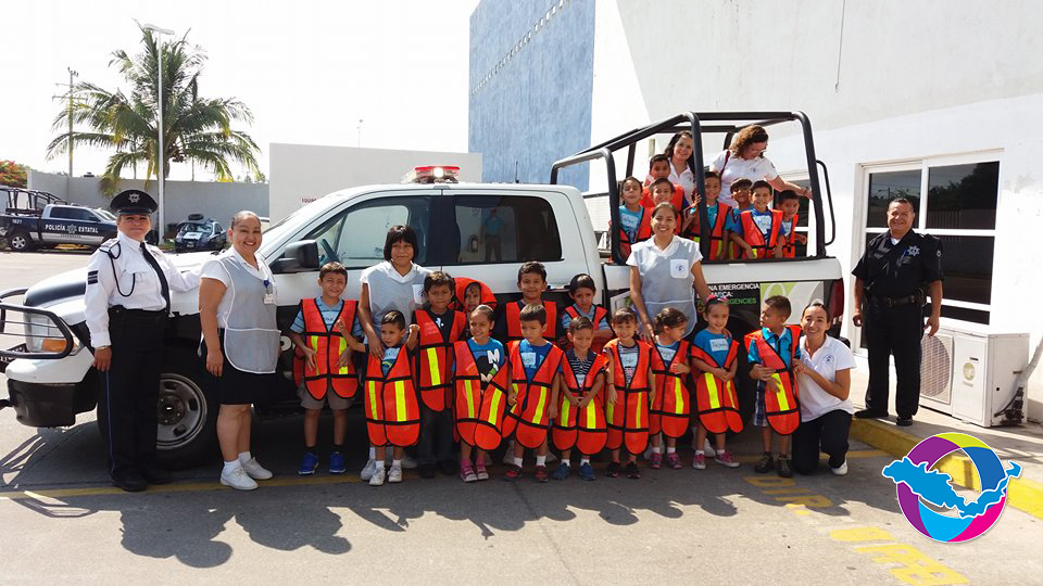 Visitan niños de estancia infantil la Dirección de Seguridad Pública
