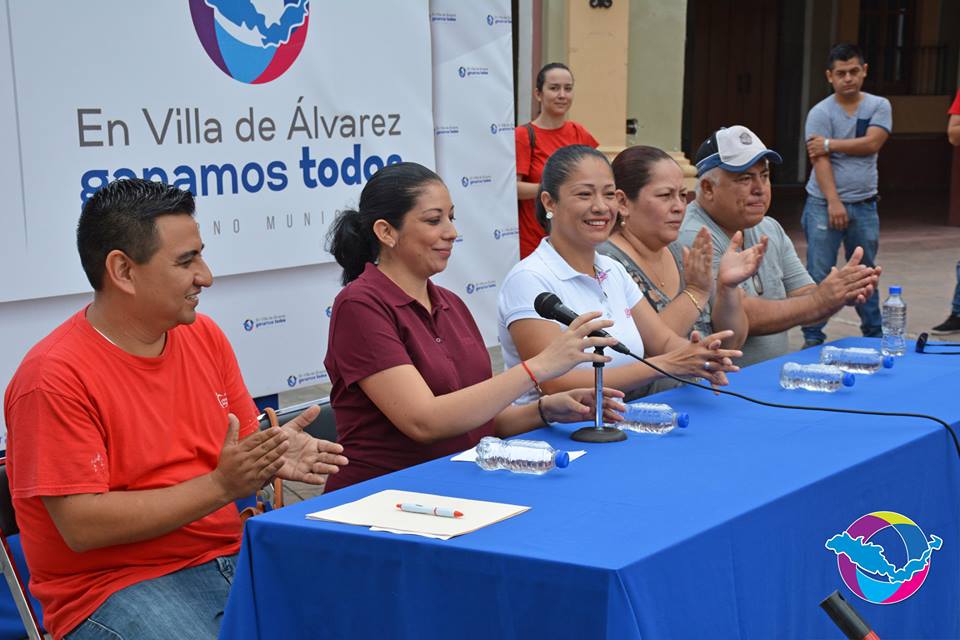 Recibe VdeA donación para remozar el jardín Independencia