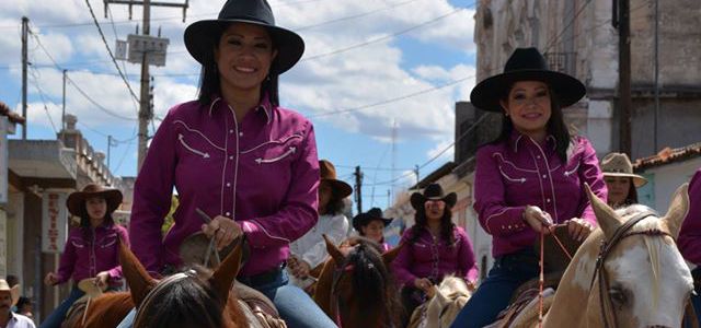 EXITOSA SEGUNDA EDICIÓN DE CABALGATA FEMENIL “PASIÓN A CABALLO”